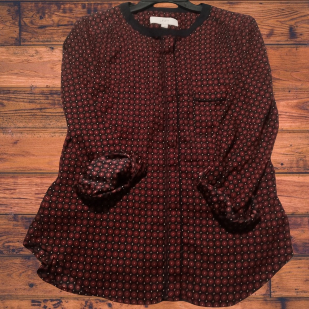 Ann Taylor Loft Burgundy & Navy Lightweight button down blouse Sz Small